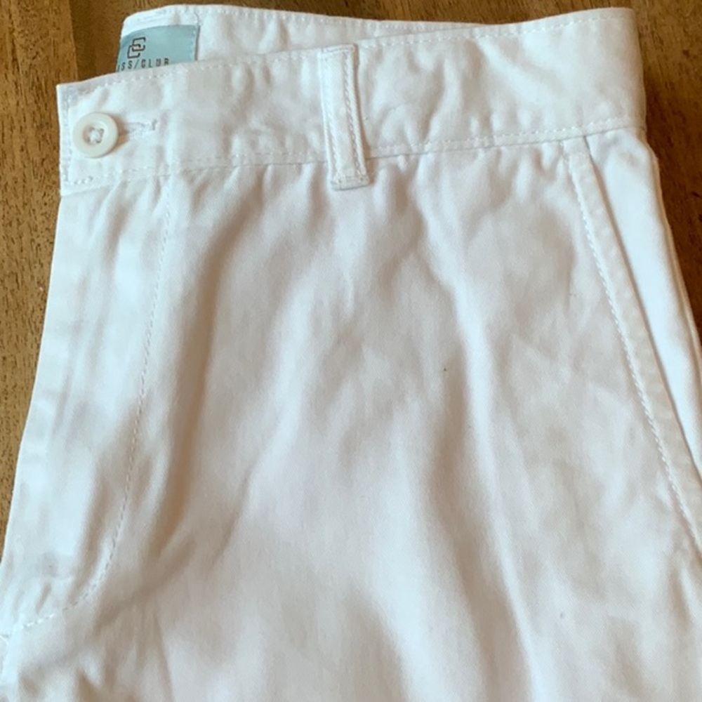 Dillard’s Class Club Oxford Short